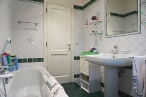 Villa Carina : Ванная комната