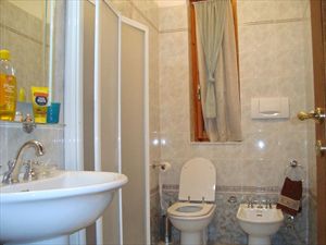 Villa Vera : Bathroom with shower