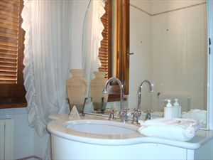Villa Tonfano : Bathroom