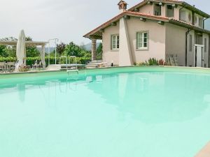 Villa Sorriso : Swimming pool