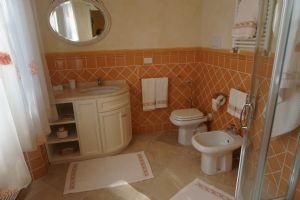 Villa Gilda : Bathroom with shower
