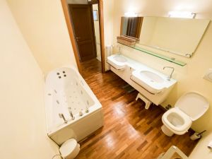 Villa Top Forte : Ванная комната с ванной