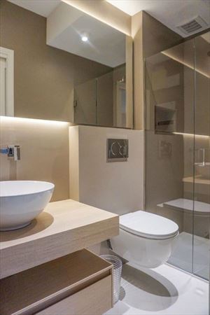 Villa Giulia : Bathroom with shower