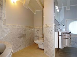 Villa Azzurra  : Bathroom with tube