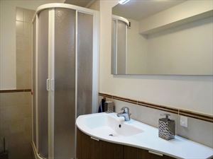 Villa Azzurra  : Bathroom with shower