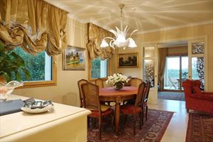 Villa Maestro : Dining room