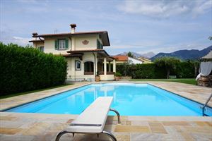 Villa Marielle : Swimming pool