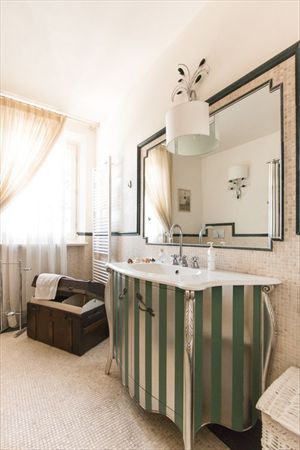 Villa delle Rose : Ванная комната с душем